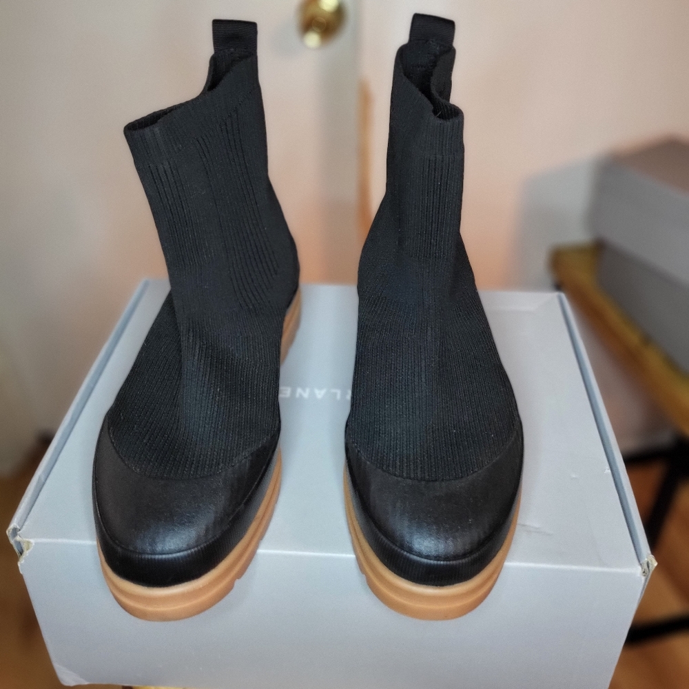 Women's size 10 black Everlane